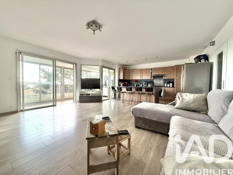 Appartement - 74 m² - 3 pièces