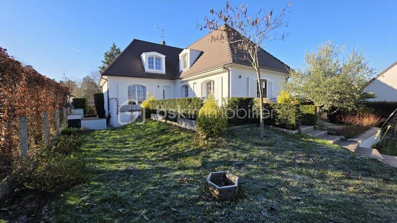 Maison - 197 m² - 6 pièces