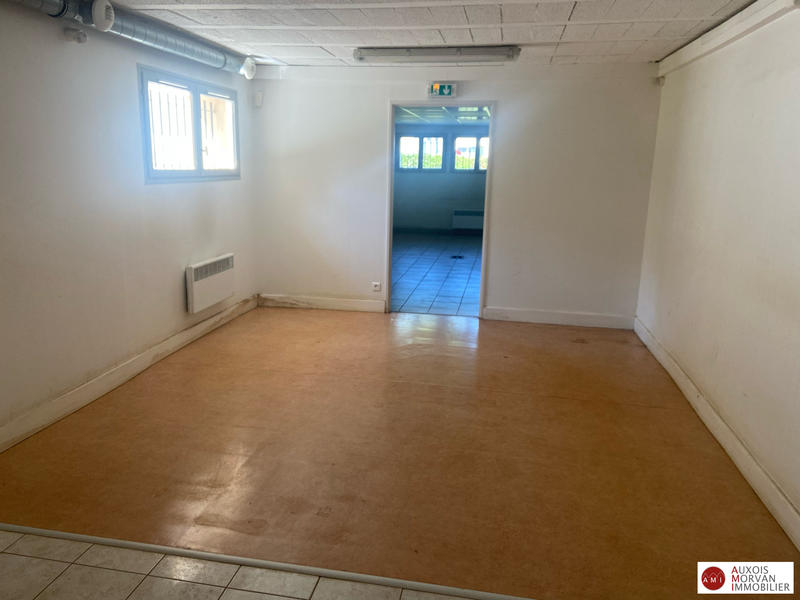 Local d'activités - 388 m²