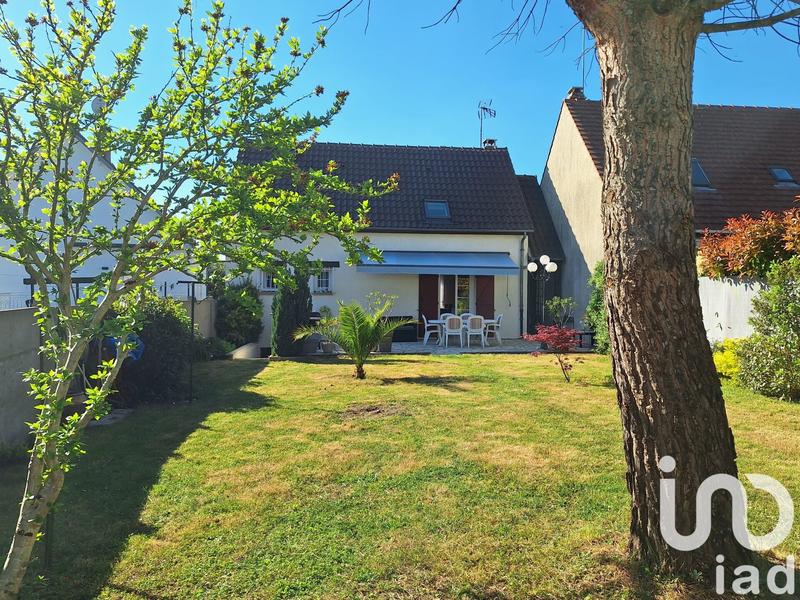 Maison - 93 m² - 5 pièces