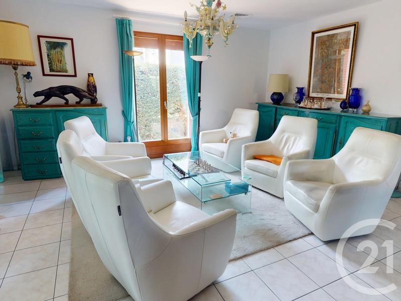 Maison - 117 m² - 5 pièces