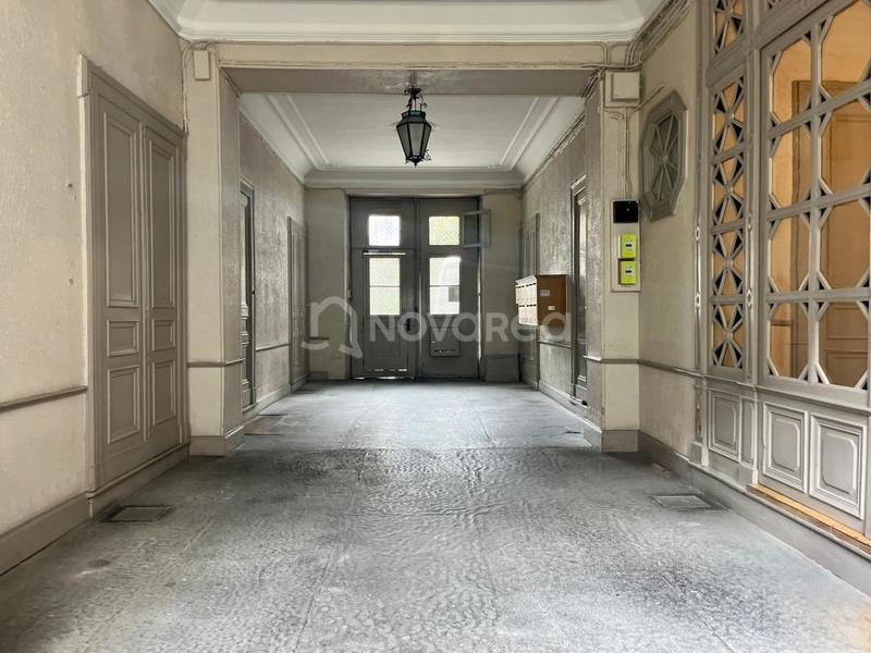 Appartement - 188 m² - 5 pièces