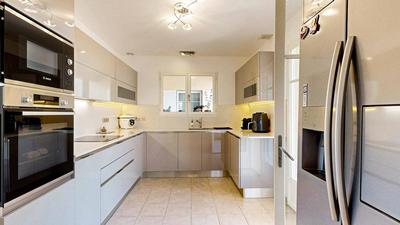 Maison - 136 m² - 6 pièces