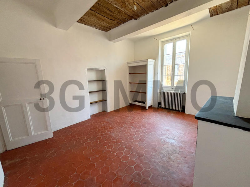 Maison - 200 m² - 12 pièces