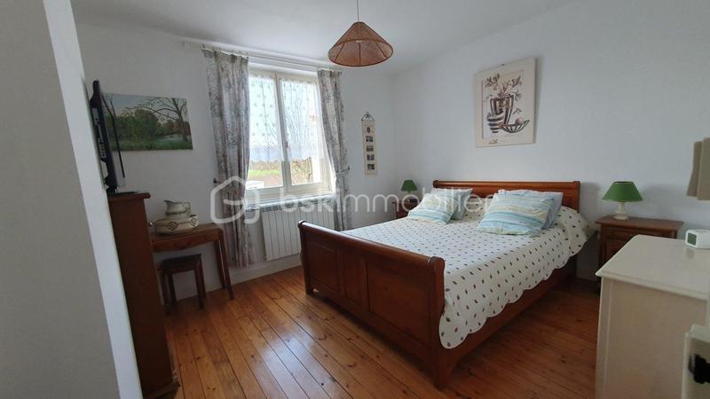 Demeure - 180 m² - 8 pièces