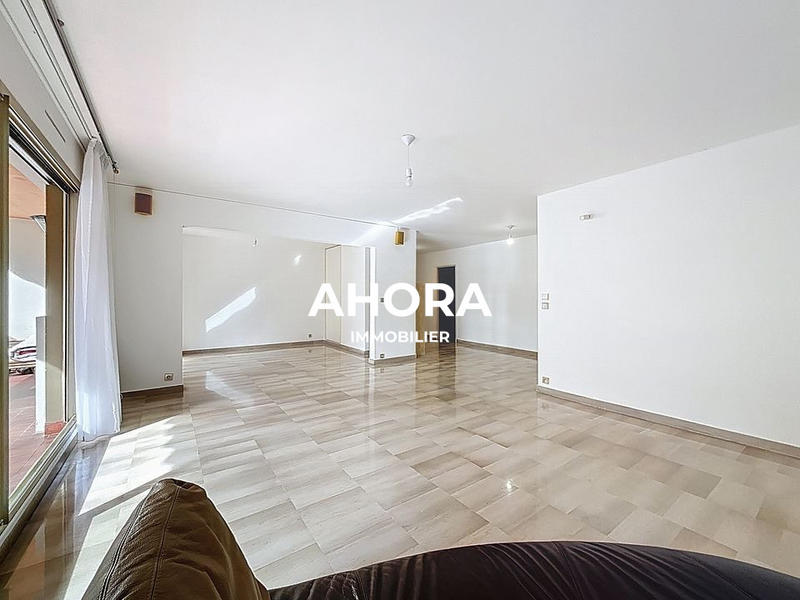 Appartement - 134 m² - 5 pièces