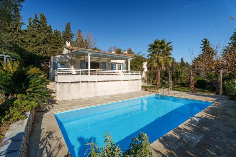 Villa - 142 m² - 6 pièces