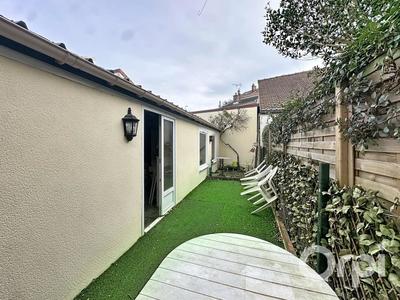 Appartement - 97 m² - 6 pièces