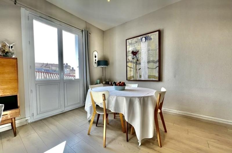 Appartement ancien - 77 m² - 3 pièces