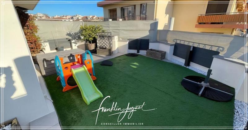 Appartement - 103 m² - 4 pièces