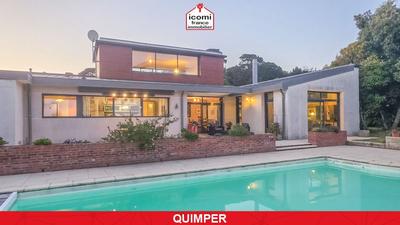 Propriété - 300 m² - 7 pièces