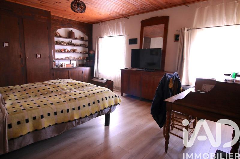 Maison - 180 m² - 7 pièces