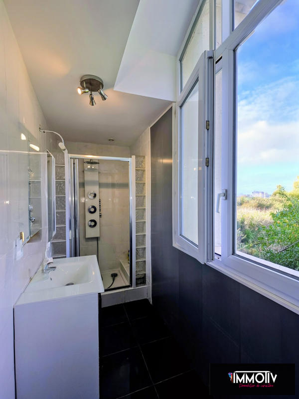 Appartement - 65 m² - 4 pièces