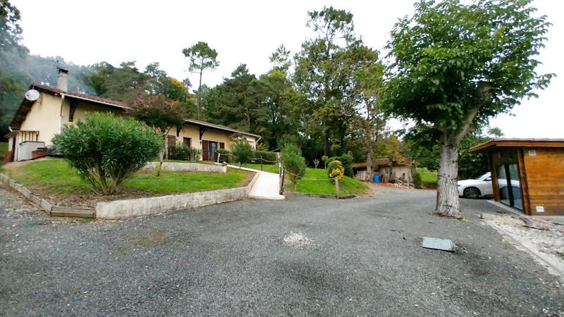 Maison - 150 m² - 7 pièces