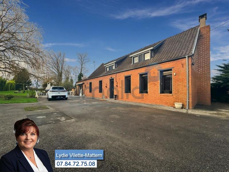 Longère - 160 m² - 8 pièces