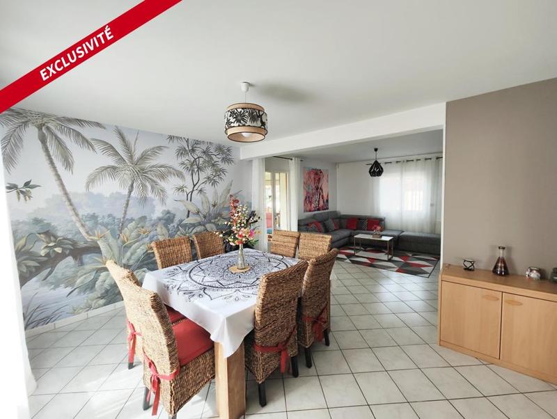 Maison traditionnelle - 160 m² - 6 pièces