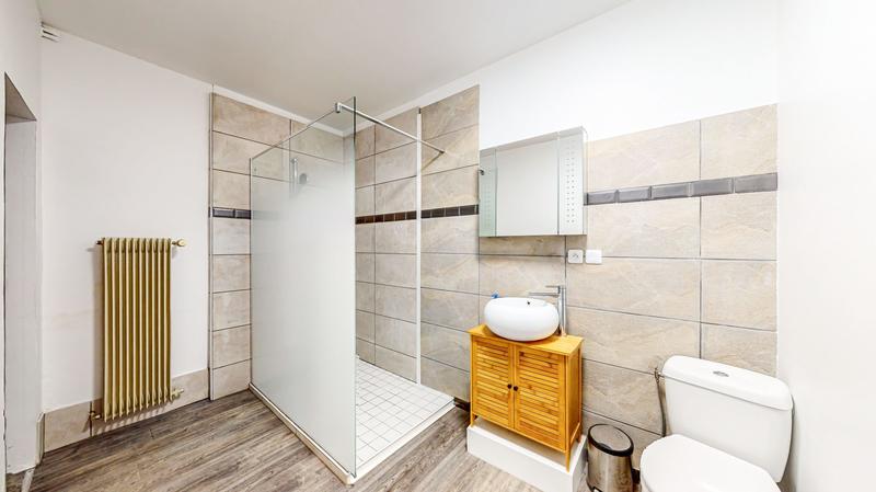 Maison - 206 m² - 9 pièces