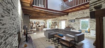 Longère - 215 m² - 6 pièces