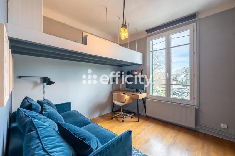 Maison - 175 m² - 7 pièces