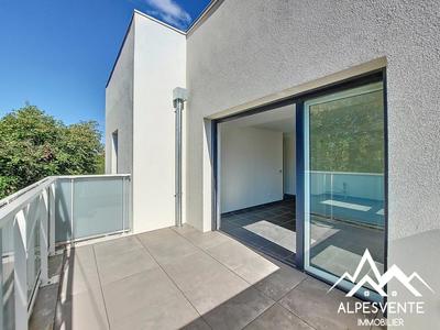 Appartement - 76 m² - 4 pièces