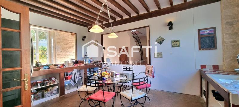 Maison - 350 m² - 11 pièces