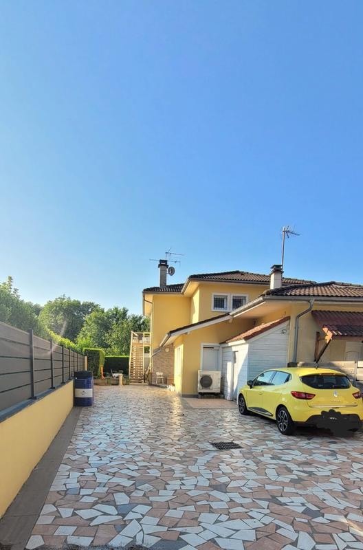 Appartement - 115 m² - 3 pièces