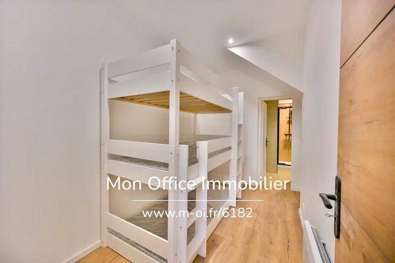 Appartement - 151 m² - 6 pièces