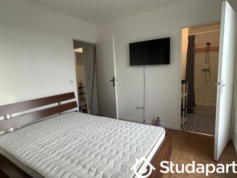 Chambre - 12 m² - 1 pièce