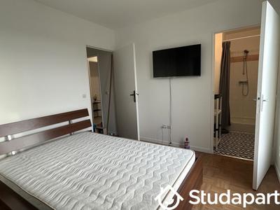 Chambre - 12 m² - 1 pièce