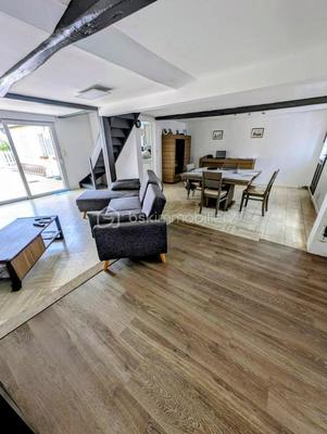 Maison - 111 m² - 4 pièces