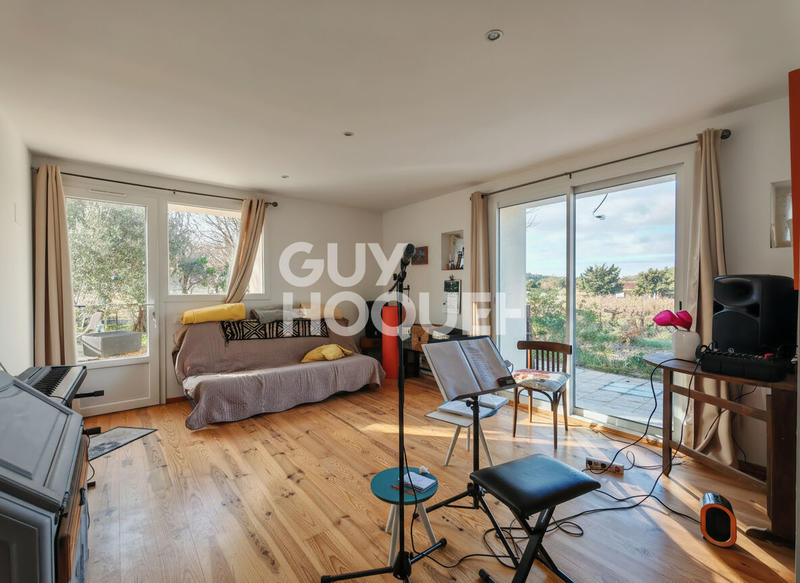 Maison - 209 m² - 8 pièces