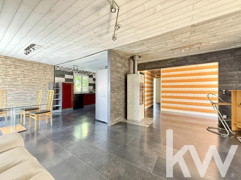 Maison - 165 m² - 8 pièces