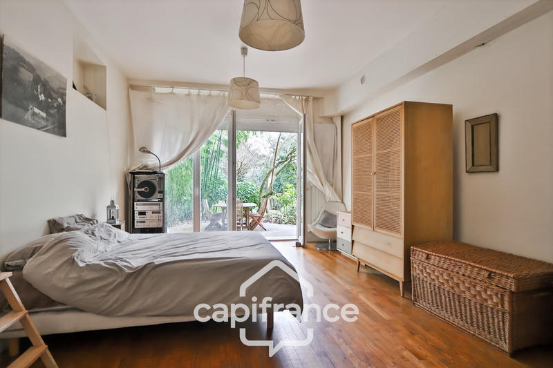 Maison - 262 m² - 10 pièces