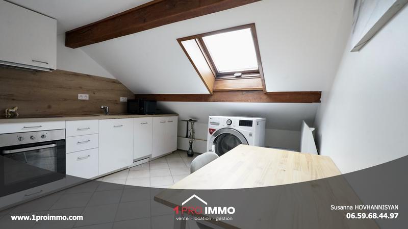 Maison - 220 m² - 9 pièces