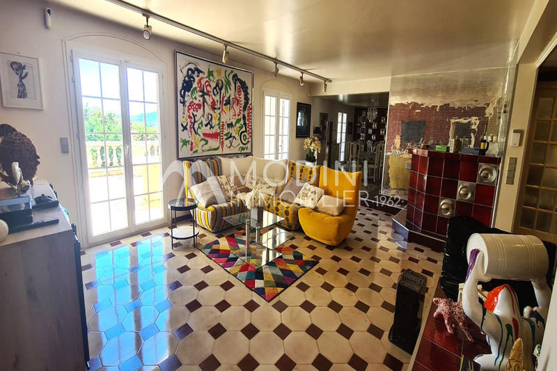 Villa - 540 m² - 19 pièces