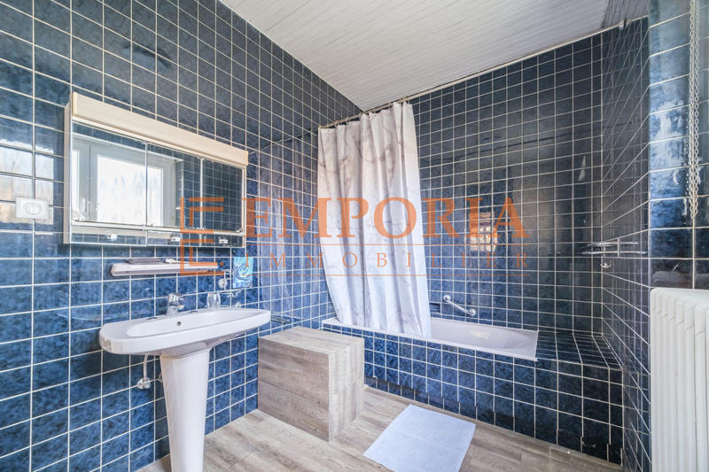 Maison - 191 m² - 7 pièces