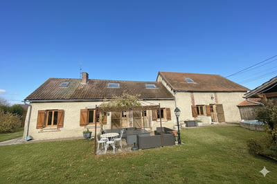 Maison - 174 m² - 8 pièces