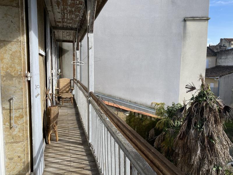 Maison - 210 m² - 8 pièces