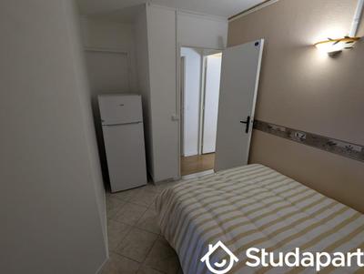 Chambre - 9 m² - 1 pièce