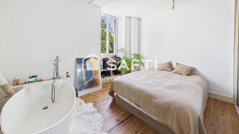 Maison - 104 m² - 4 pièces