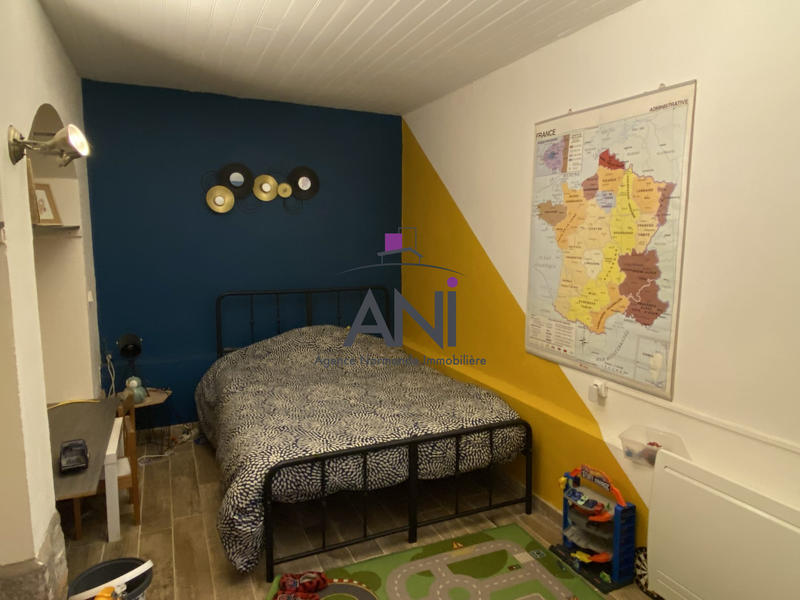 Maison - 242 m² - 11 pièces