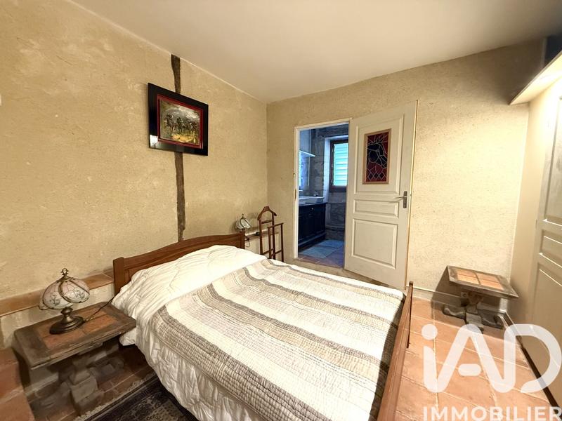 Maison - 250 m² - 7 pièces