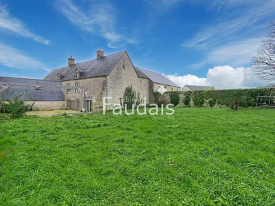 Maison - 200 m² - 7 pièces