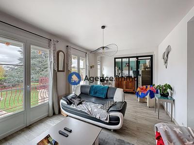 Maison - 92 m² - 4 pièces