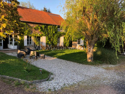 Maison - 451 m² - 12 pièces