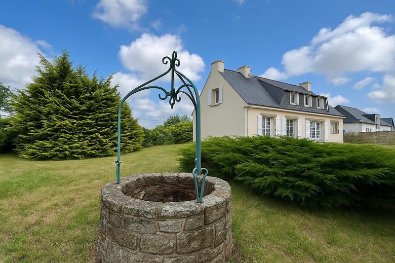 Maison traditionnelle - 174 m² - 8 pièces