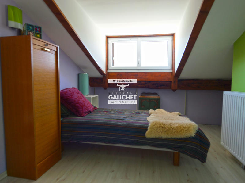 Maison traditionnelle - 155 m² - 5 pièces