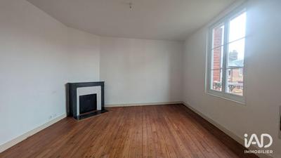 Maison - 97 m² - 5 pièces