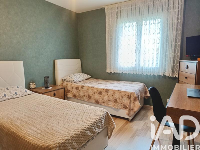 Maison - 104 m² - 4 pièces