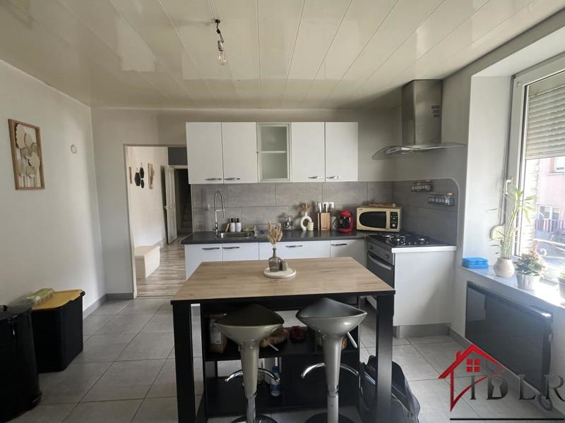 Maison - 185 m² - 10 pièces